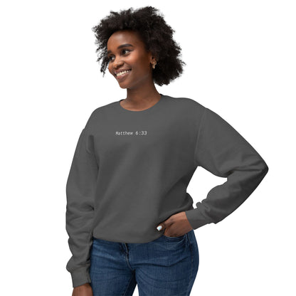 seek first crewneck - unisex